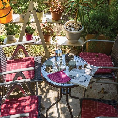 Lovely Apartment In Makarska With Wifi المظهر الخارجي الصورة